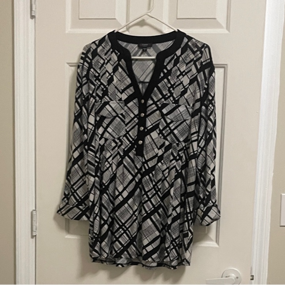 Cocomo Black and White Abstract Blouse